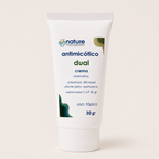 Antimicótico Dual – Crema — el envase sobre fondo claro