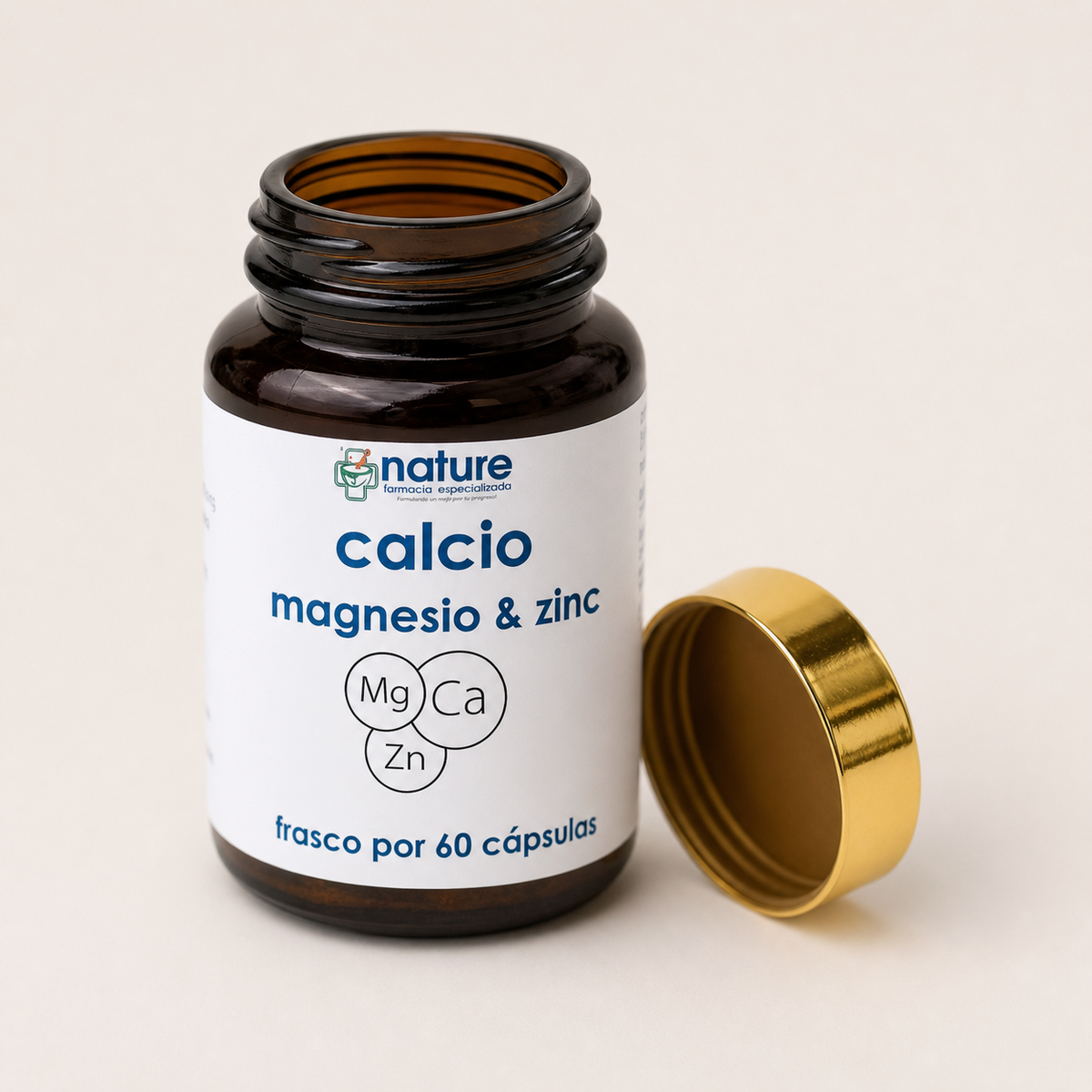 Calcio Magnesio Zinc — el envase abierto, con la tapa al costado