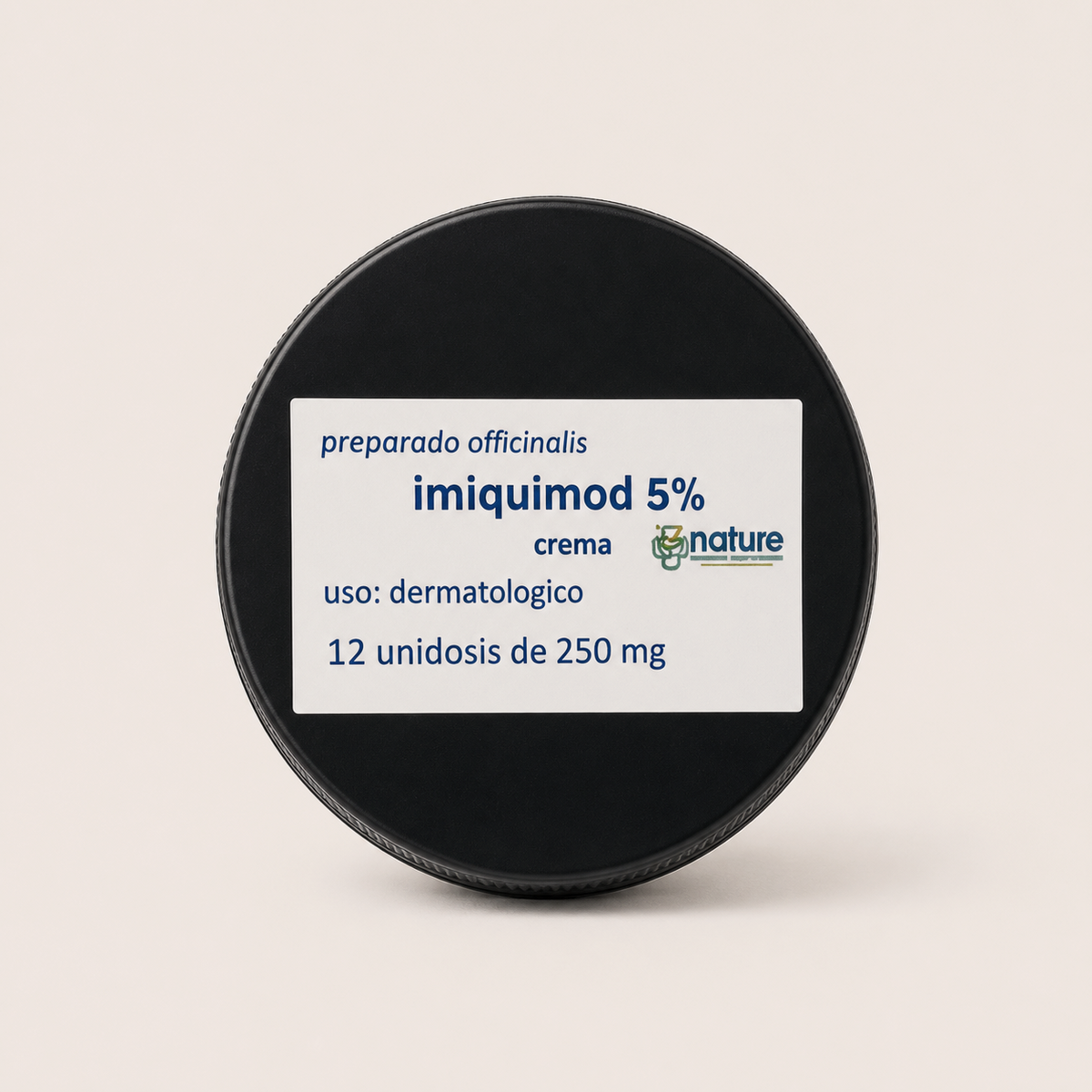 Imiquimod Crema 5% — el envase sobre fondo claro