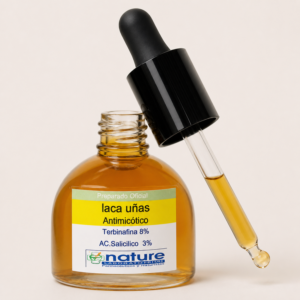 Laca de Uñas Antimicótico — el envase abierto, con el gotero apoyado