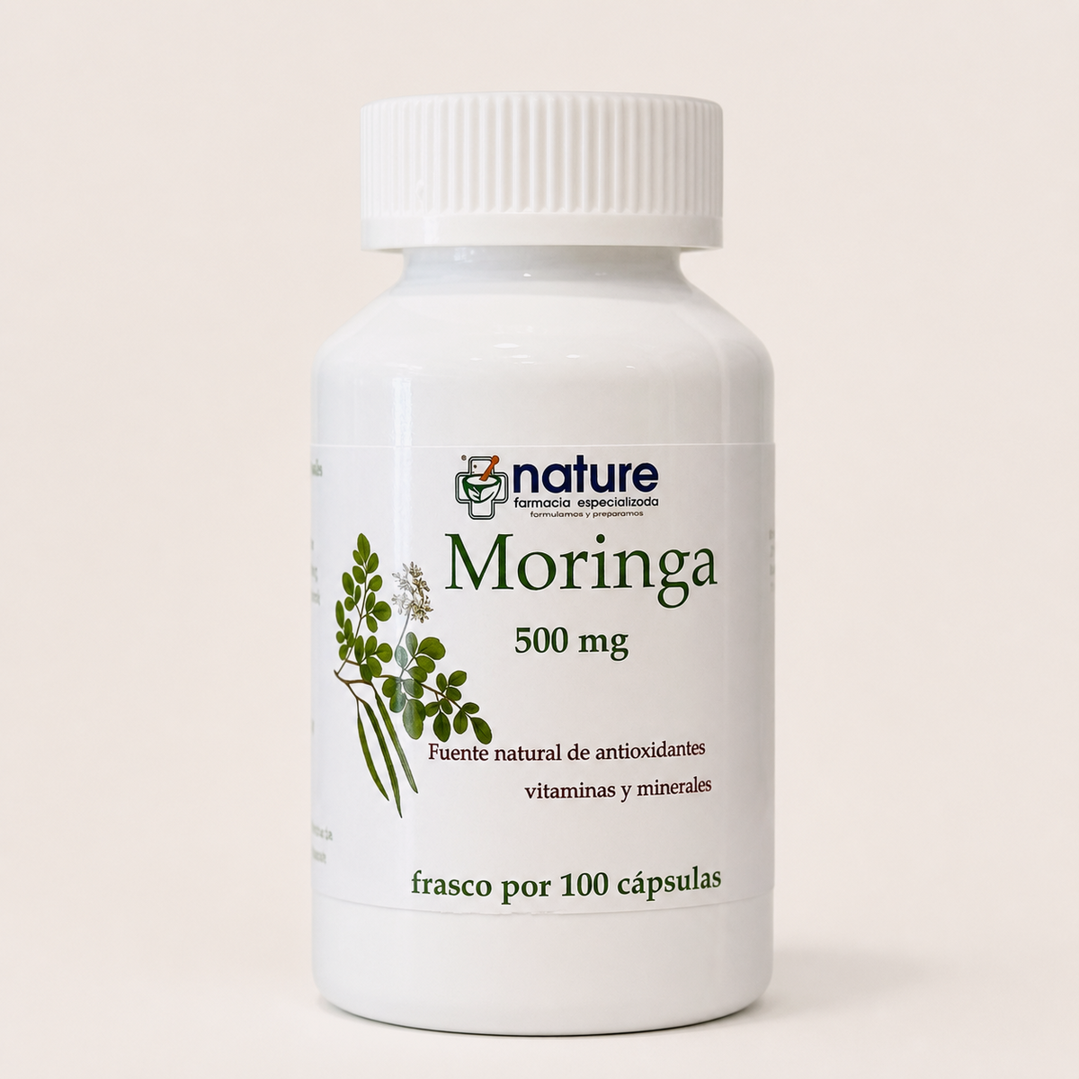 Moringa Caps — el envase sobre fondo claro