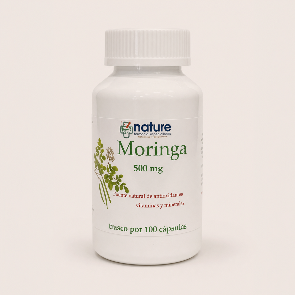 Moringa — el envase sobre fondo claro