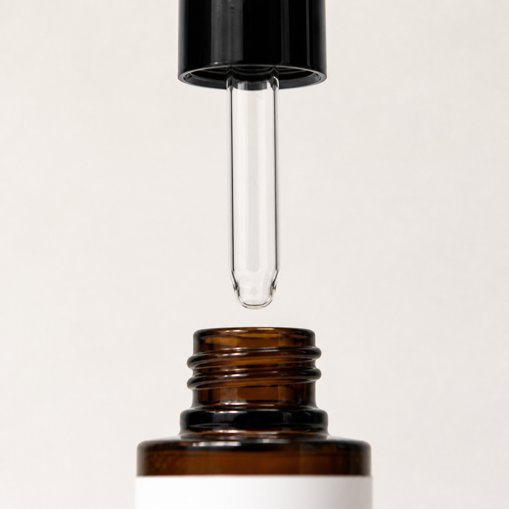 Mucuna Up — detalle del gotero del frasco