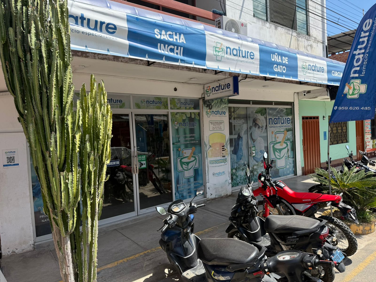 Fachada de Nature Farmacia Especializada — Tarapoto