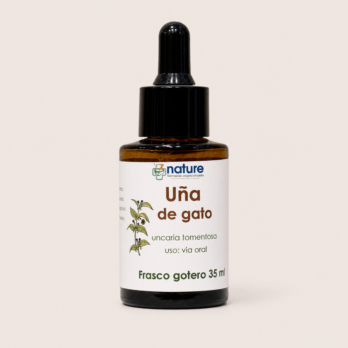 Uña de Gato — el envase sobre fondo claro